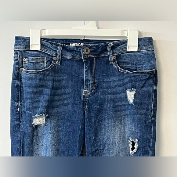 Women’s American Rag factory distressed jeans. Size 9. - Picture 16 of 16